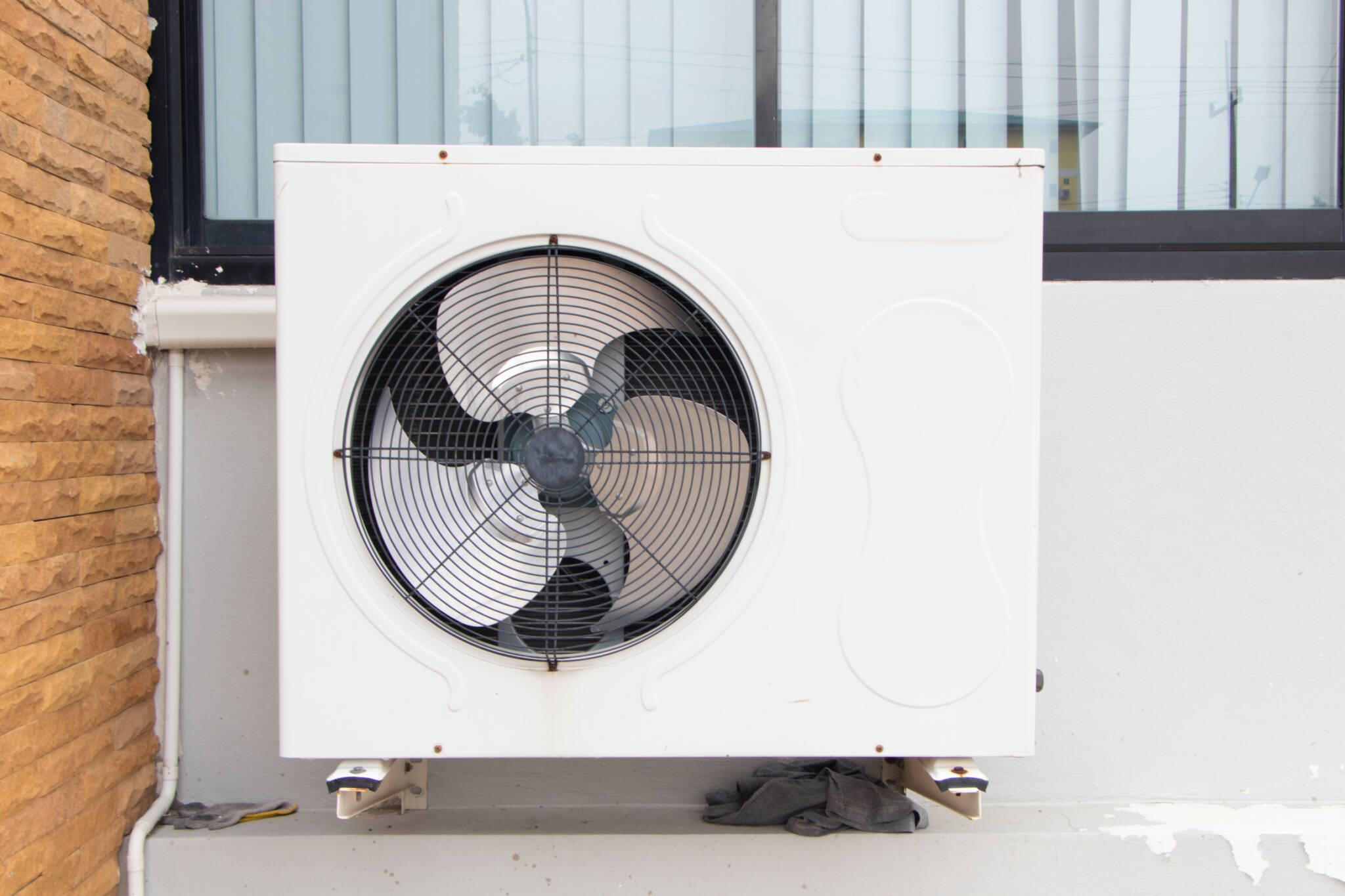 Air Old Conditioner Compressor Source Heat Pumps On Wall Outdoor Air Old Conditioner Compressor Source Heat Pumps On Wall Outdoor
